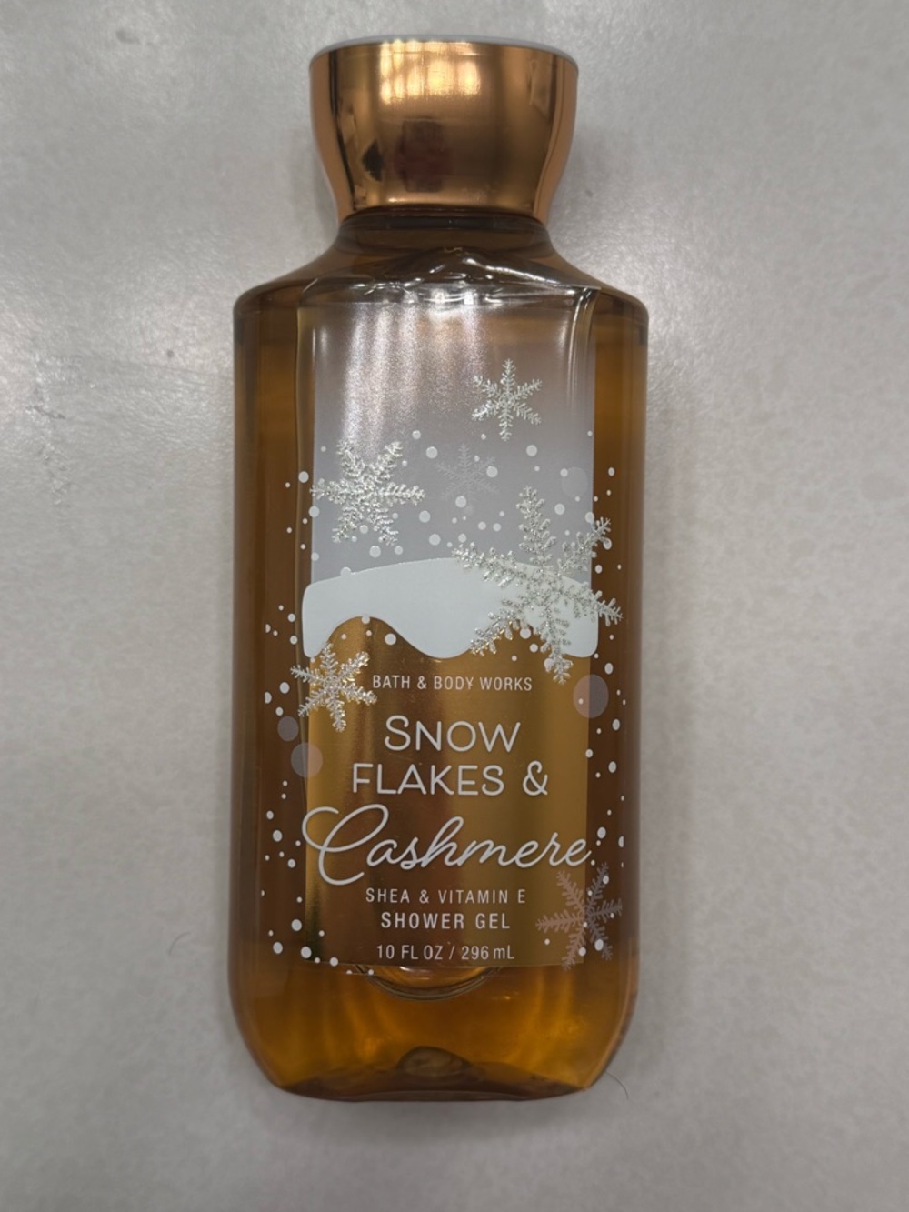 Bath & Body Works Snowflakes and Cashmere Shower Gel, 10oz